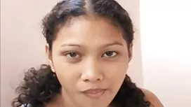 Dễ thương đi sau phi ...