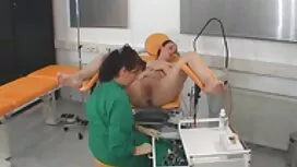 Cô bé C âm hộ trong  ...