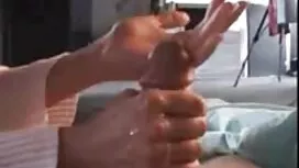 Tràn cô gái nhỏ, phi ...